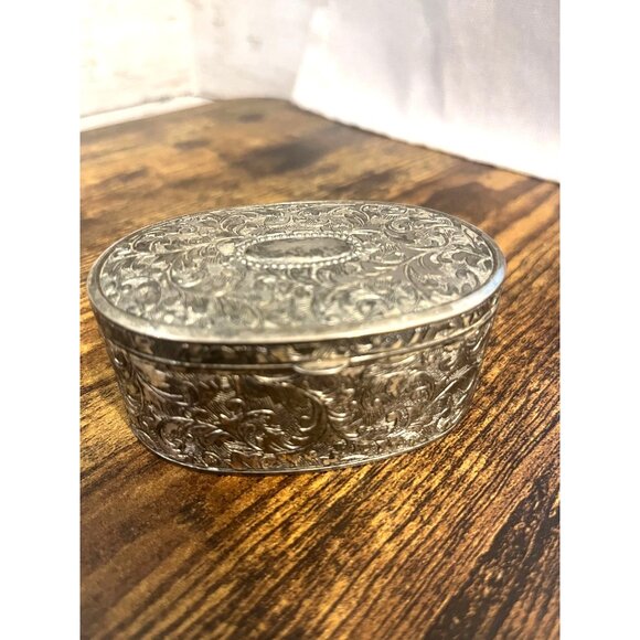 Vintage 1970s Ornate Silver-Plated Trinket Box With Red Velvet Lining - Picture 4 of 11
